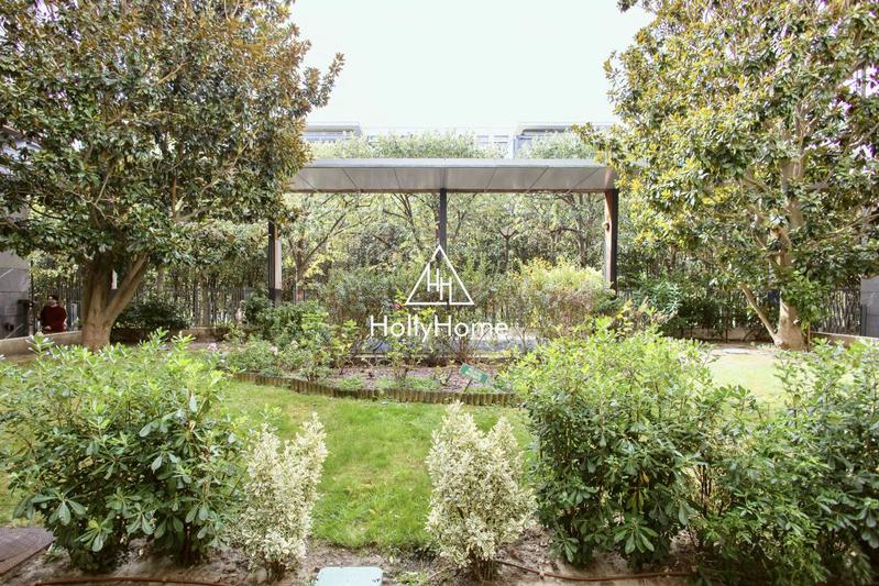 Appartement ancien - 85 m² - 4 pièces