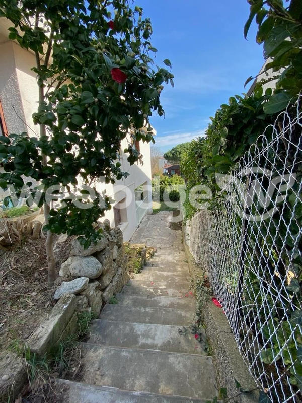 Maison ancienne - 225 m² - 7 pièces