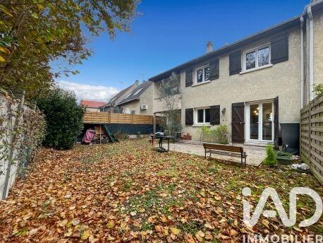 Maison - 96 m² - 5 pièces