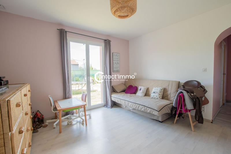 Maison - 202 m² - 9 pièces