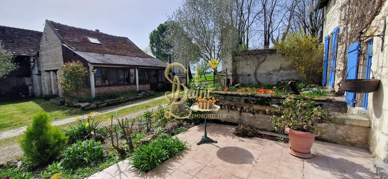 Maison - 265 m² - 8 pièces