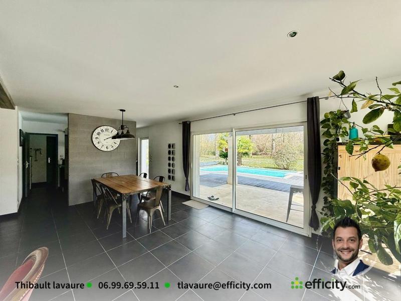 Maison - 157 m² - 7 pièces