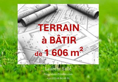 Terrain constructible - 1 606 m²