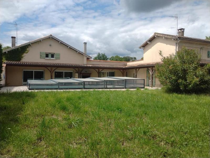 Maison de village - 225 m² - 8 pièces