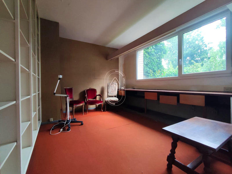 Local d'activités - 108 m²