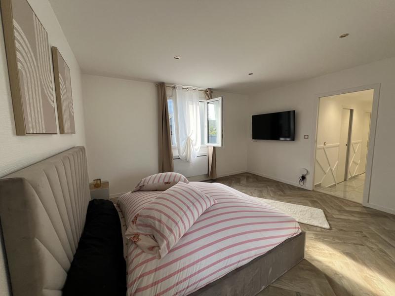 Maison - 149 m² - 7 pièces