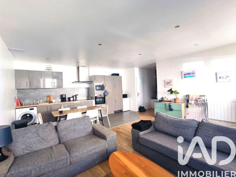 Maison - 98 m² - 5 pièces