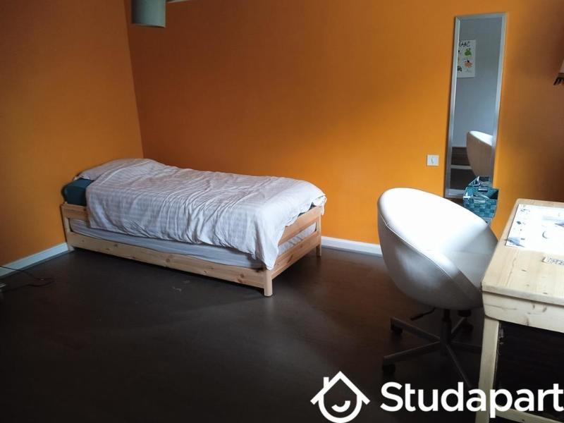 Chambre - 15 m² - 1 pièce