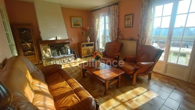 Maison - 99 m² - 5 pièces