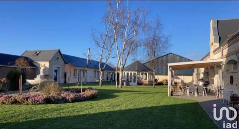 Local commercial - 689 m²