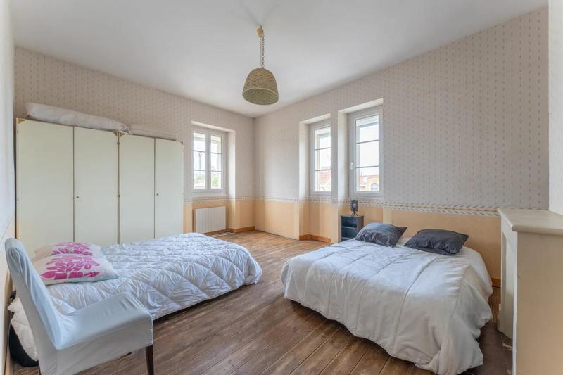 Maison en pierre - 174 m² - 7 pièces