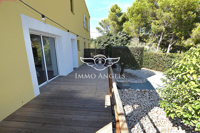 Villa - 206 m² - 9 pièces