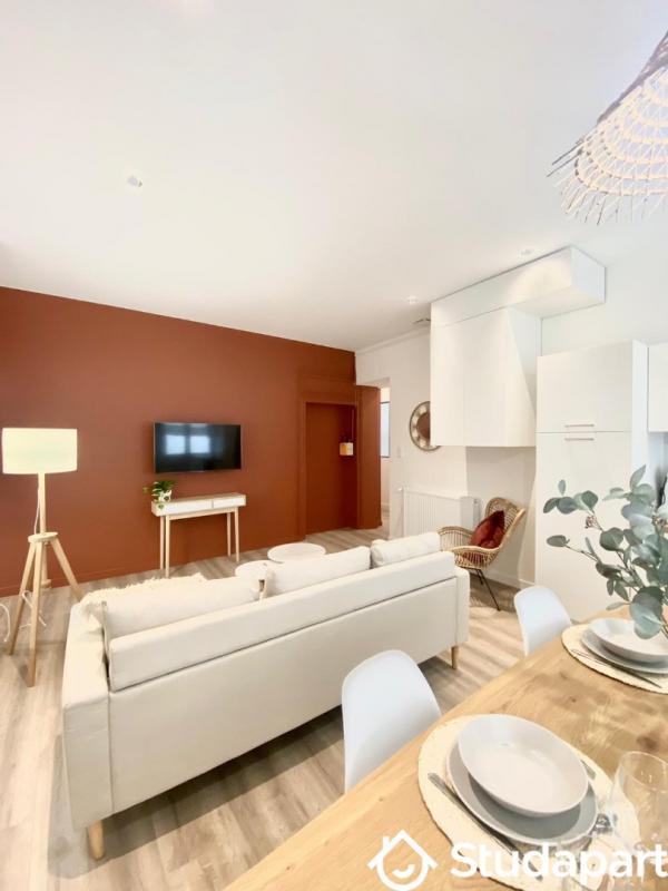 Chambre - 9 m² - 1 pièce