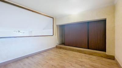 Local commercial - 250 m² - 5 pièces