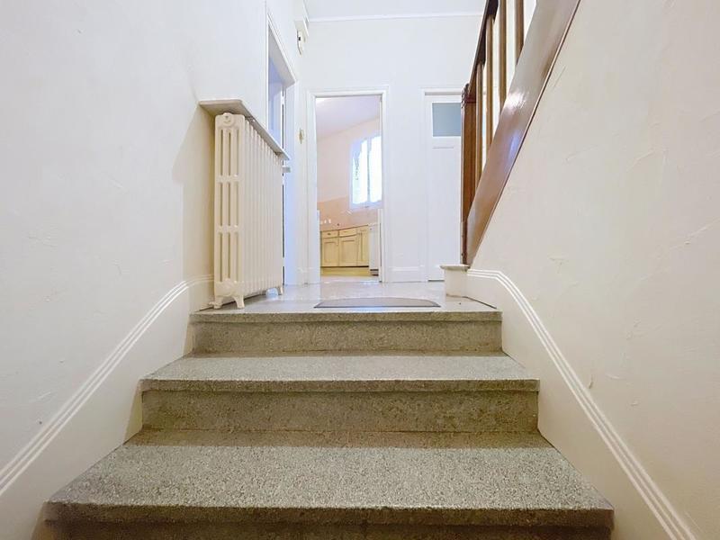 Maison de ville - 101 m² - 6 pièces