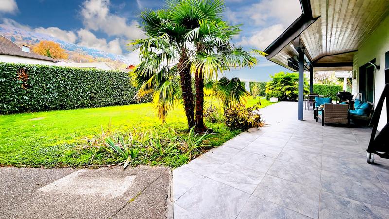 Villa - 297 m² - 6 pièces