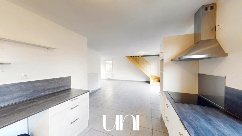 Maison - 98 m² - 4 pièces