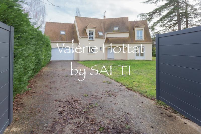 Maison - 240 m² - 9 pièces