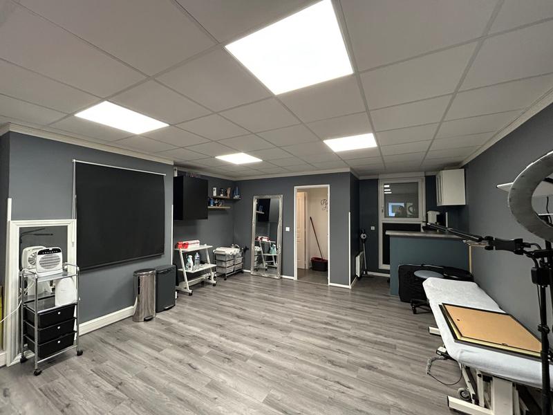 Local commercial - 50 m² - 1 pièce