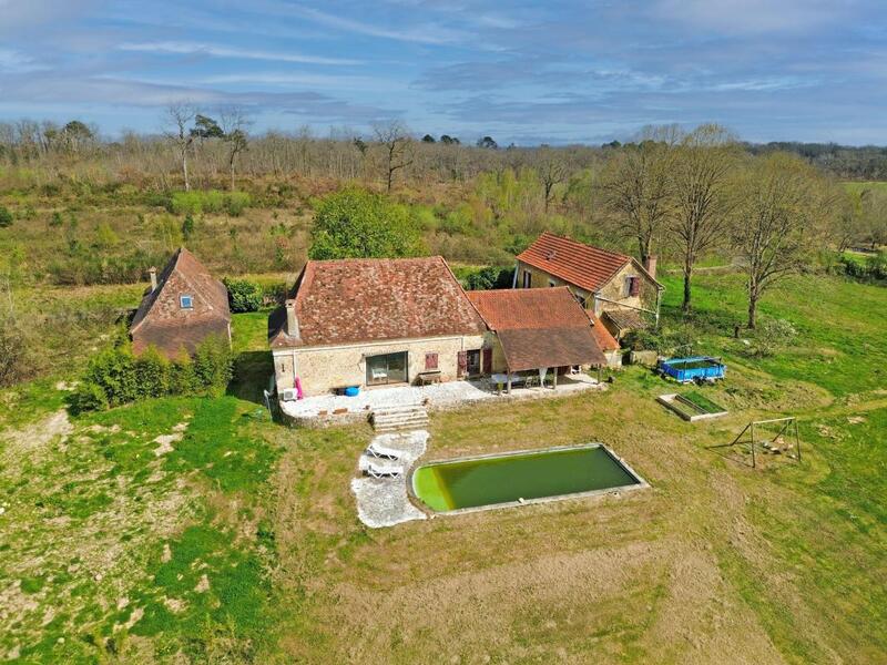 Maison - 324 m² - 10 pièces