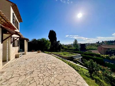 Maison - 155 m² - 5 pièces