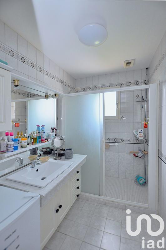 Maison - 94 m² - 5 pièces