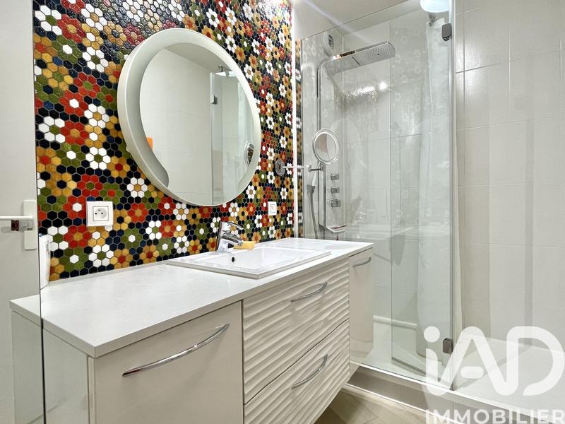 Appartement - 111 m² - 5 pièces