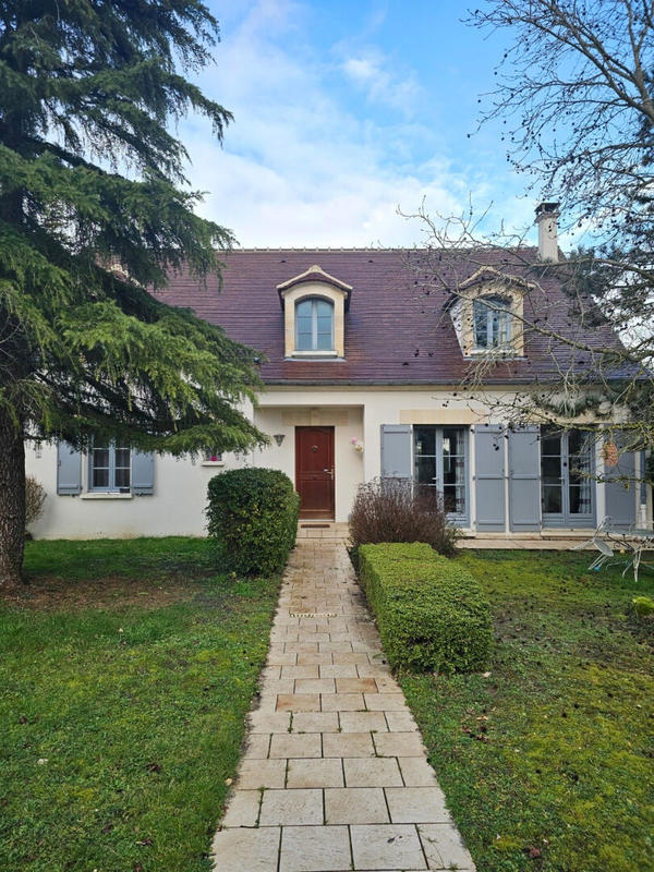 Maison - 140 m² - 7 pièces