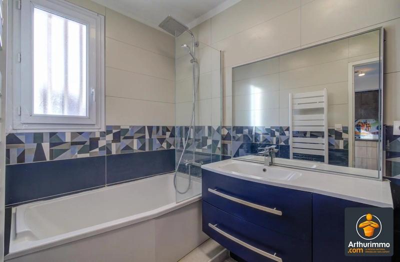 Maison - 95 m² - 6 pièces