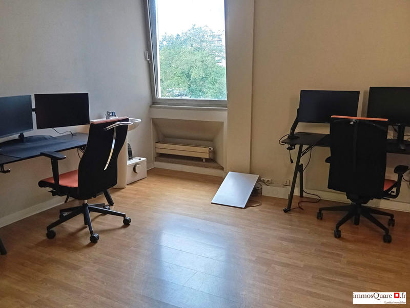 Bureau - 70 m² - 3 pièces