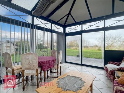 Maison - 260 m² - 9 pièces