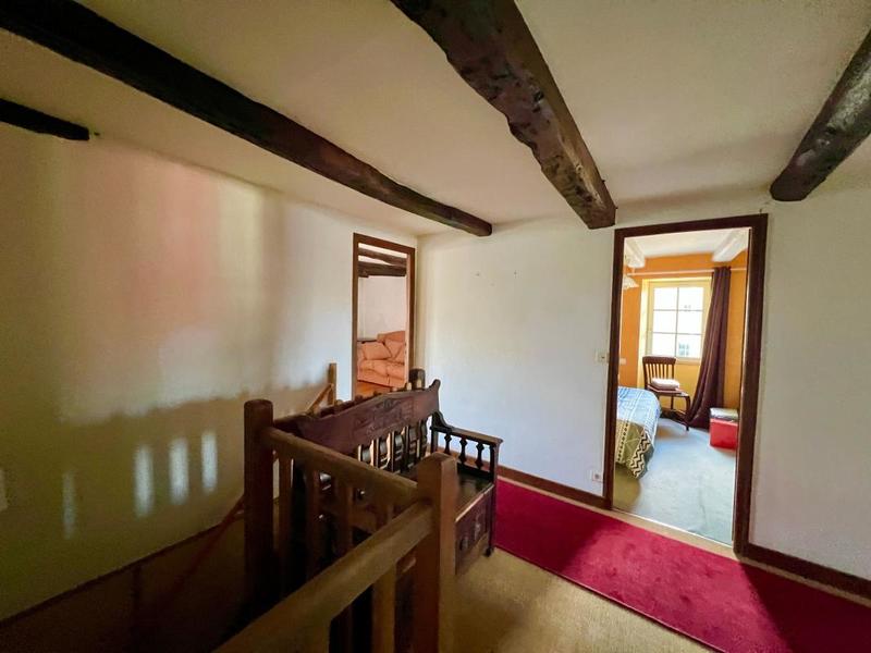 Maison chambre d'hôtes - 240 m² - 7 pièces