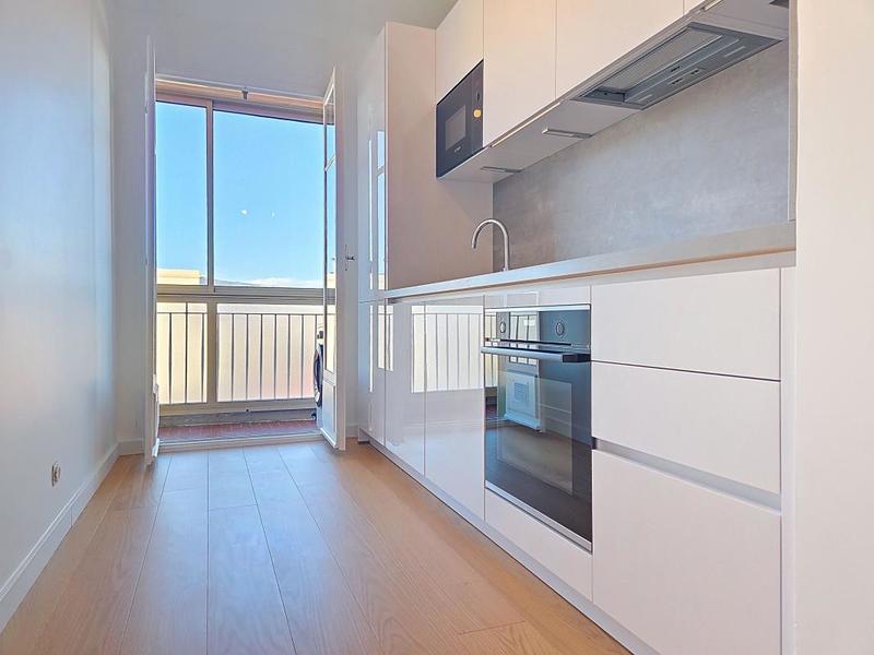 Appartement - 77 m² - 4 pièces