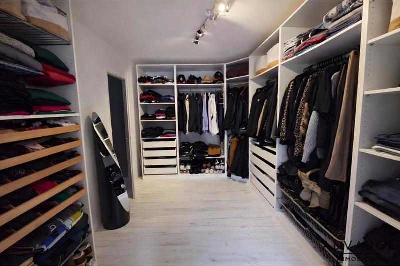 Villa - 208 m² - 6 pièces