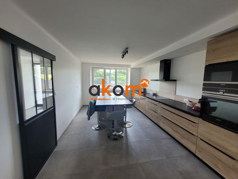 Maison - 422 m² - 6 pièces