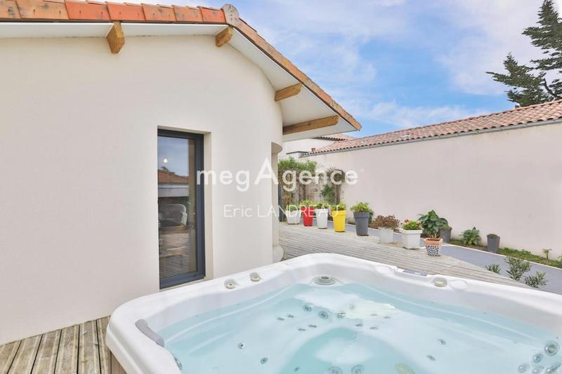 Maison - 190 m² - 6 pièces