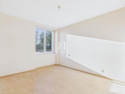Immeuble - 335 m² - 14 pièces