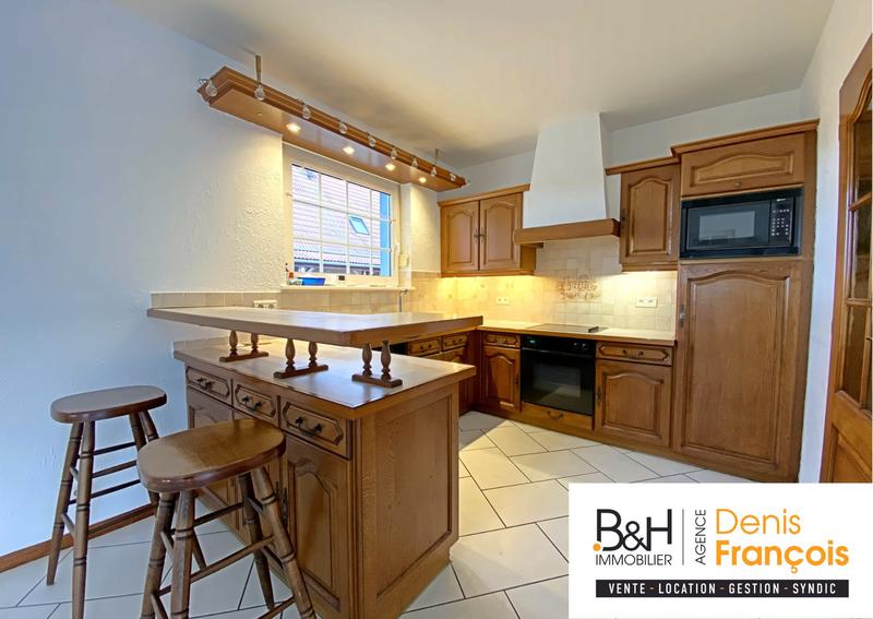 Maison traditionnelle - 113 m² - 5 pièces