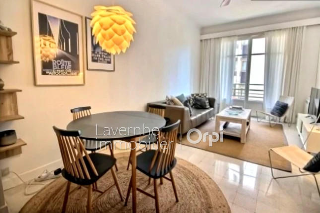 Appartement - 80 m² - 3 pièces