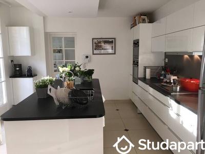 Chambre - 28 m² - 1 pièce