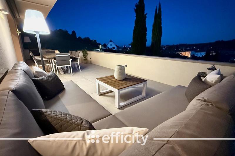 Maison - 383 m² - 12 pièces