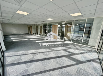 Local d'activités - 2 296 m²
