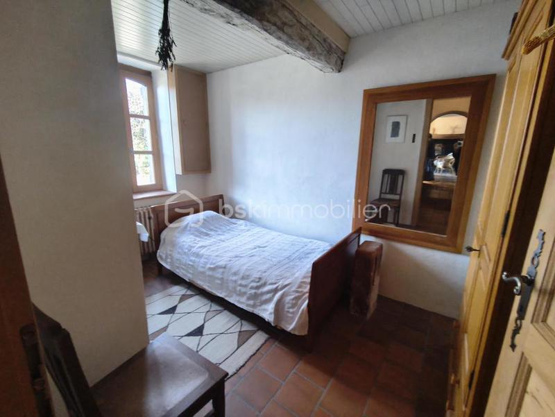 Corps de ferme - 222 m² - 9 pièces