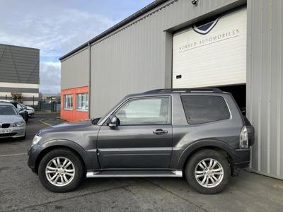 Mitsubishi Pajero 30th Anniversary 3.2 Di 200 Ch - Short Wagon Bva 1ere Main