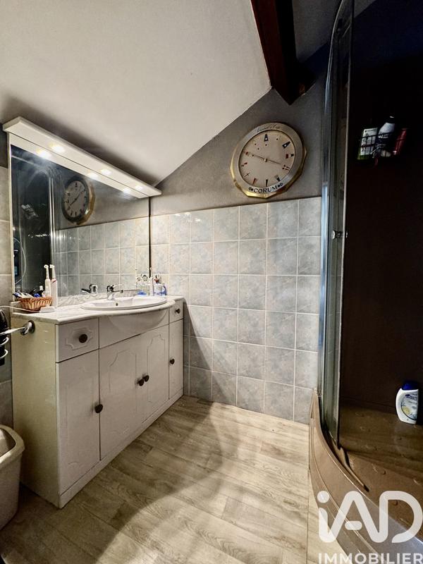 Maison - 143 m² - 7 pièces