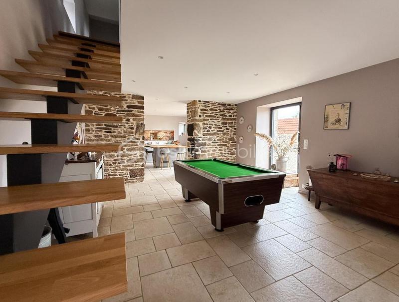 Corps de ferme - 145 m² - 6 pièces