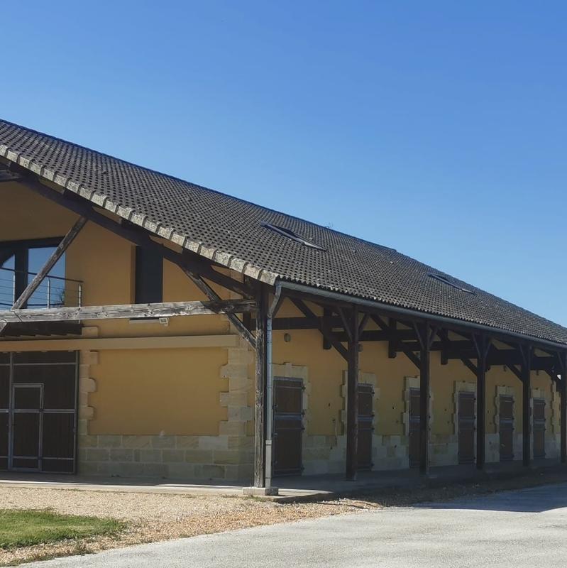 Maison - 859 m² - 20 pièces