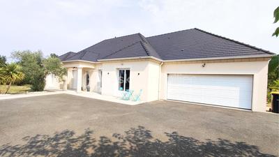 Maison - 180 m² - 6 pièces