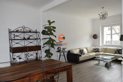 Maison - 182 m² - 6 pièces