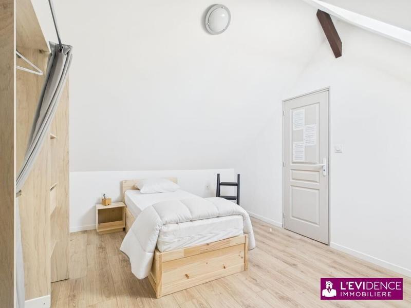 Maison - 150 m² - 9 pièces